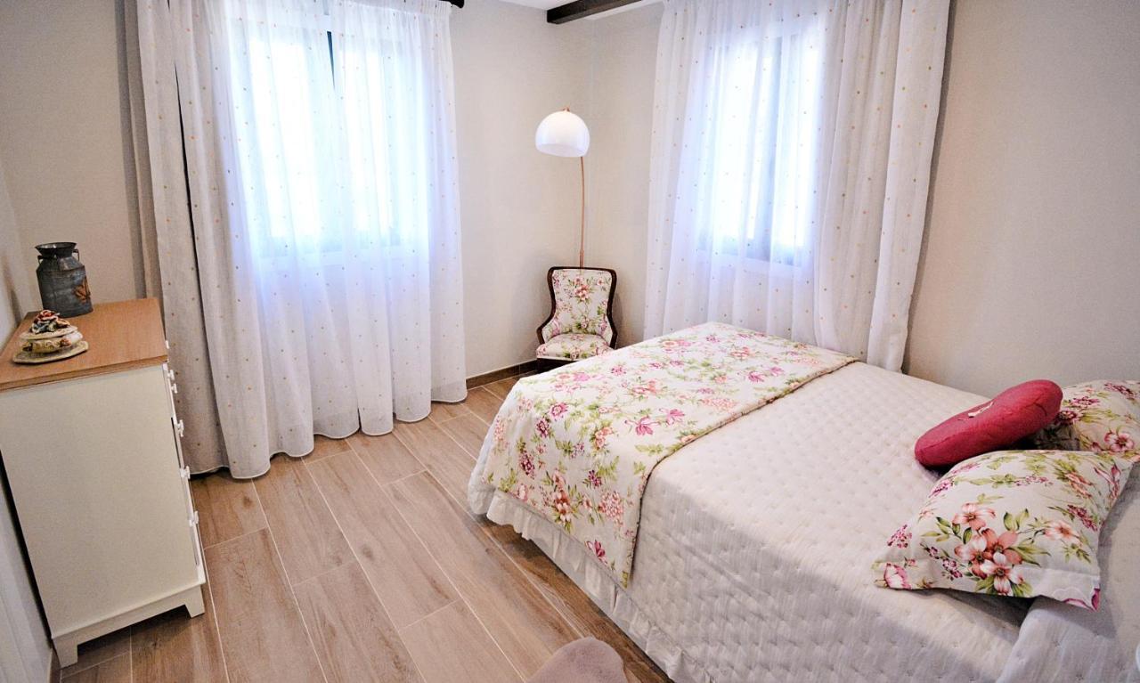 Galihost - A Casa Das Barreiras Meis Kültér fotó